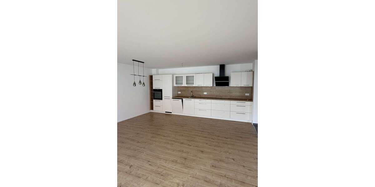 Etagenwohnung Tiefenbach Unterjacking - 2 Zimmer, 82 m&sup2;, 925&euro; | Angebot:27288392