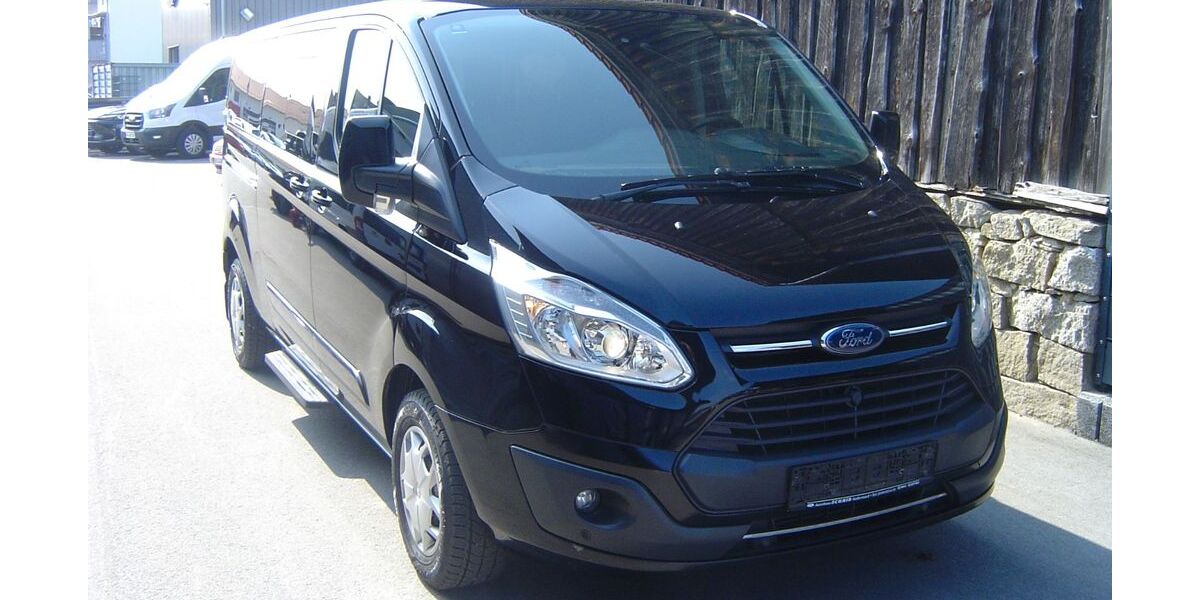 Ford Tourneo Custom 141.200 km 24.900 &euro; Außernzell 94532