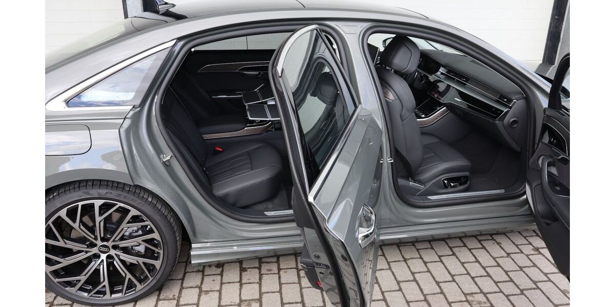 Audi A8 2.000 km 111.800 &euro; Passau 94034