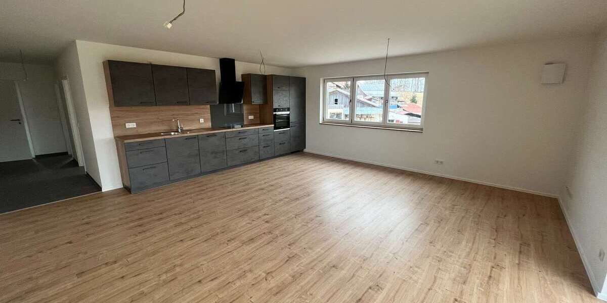 Etagenwohnung Tiefenbach Unterjacking - 3 Zimmer, 92 m&sup2;, 1.100&euro; | Angebot:27217538