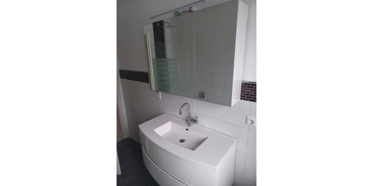 Etagenwohnung Vilshofen an der Donau - 4 Zimmer, 110 m&sup2;, 850&euro; | Angebot:27596849