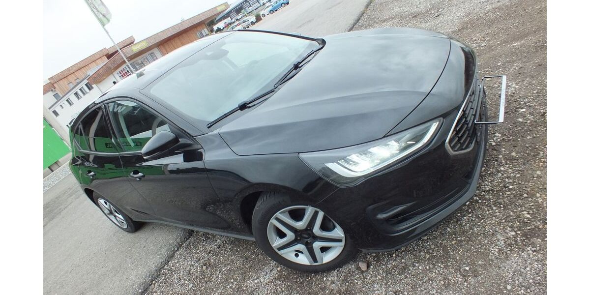 Ford Focus 97.300 km 13.500 &euro; Passau 94036